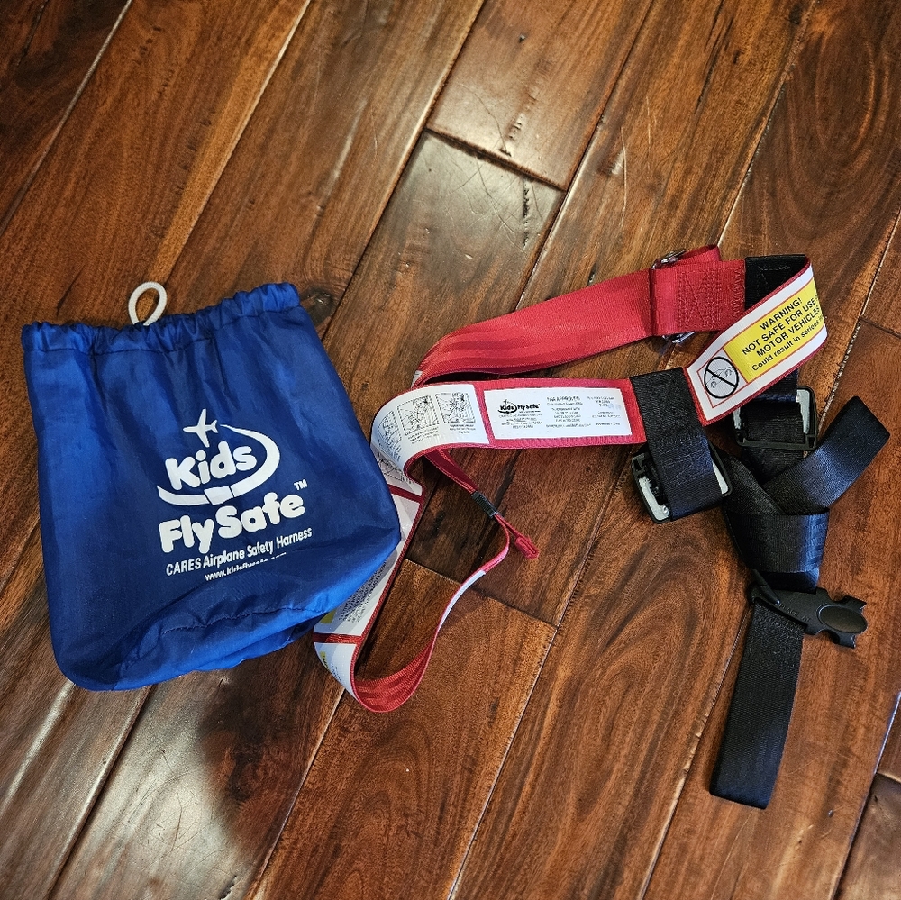Kids Fly safe Cares Airplane Safety Harness for Children
